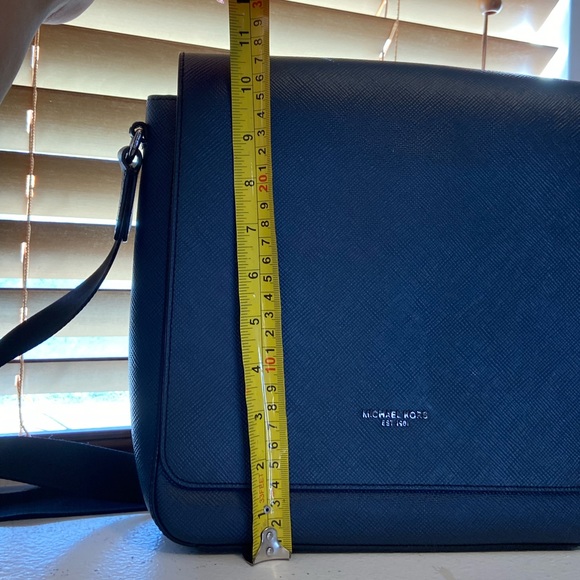 Michael Kors Messenger Bag - Picture 14 of 16